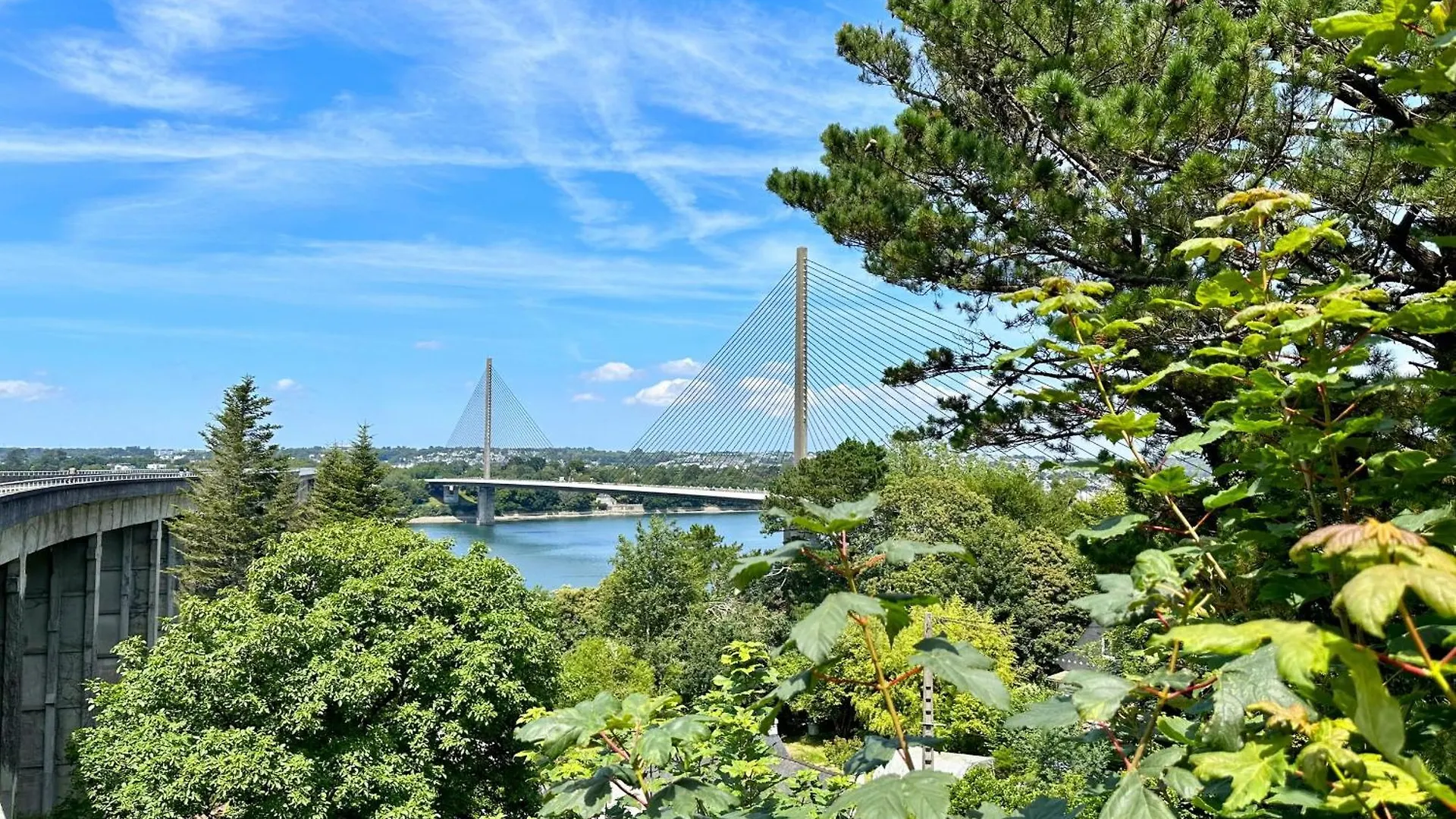 Le Costour Beau T3 Avec Balcon Et Vue Verdoyante Le Relecq-Kerhuon